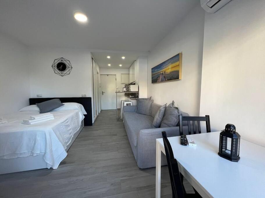 Апартаменты Loft Aguila Blanca Бенальмадена Экстерьер фото